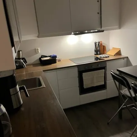 Charming 2-bedroom In Fjerdingby, Norway شقة *