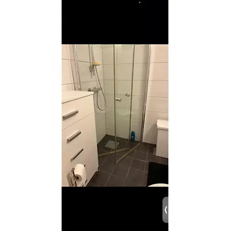 Charming 2-bedroom In Fjerdingby, Norway شقة