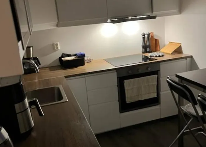Charming 2-bedroom In Fjerdingby, Norway Apartamento *
